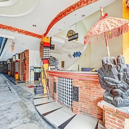 Oyo 90408 Hotel Horton Cirebon Exteriör bild